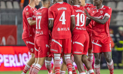 Jucatorii lui Dinamo celebrand golul - foto: Emil-Sebastian Popescu/SportPulse