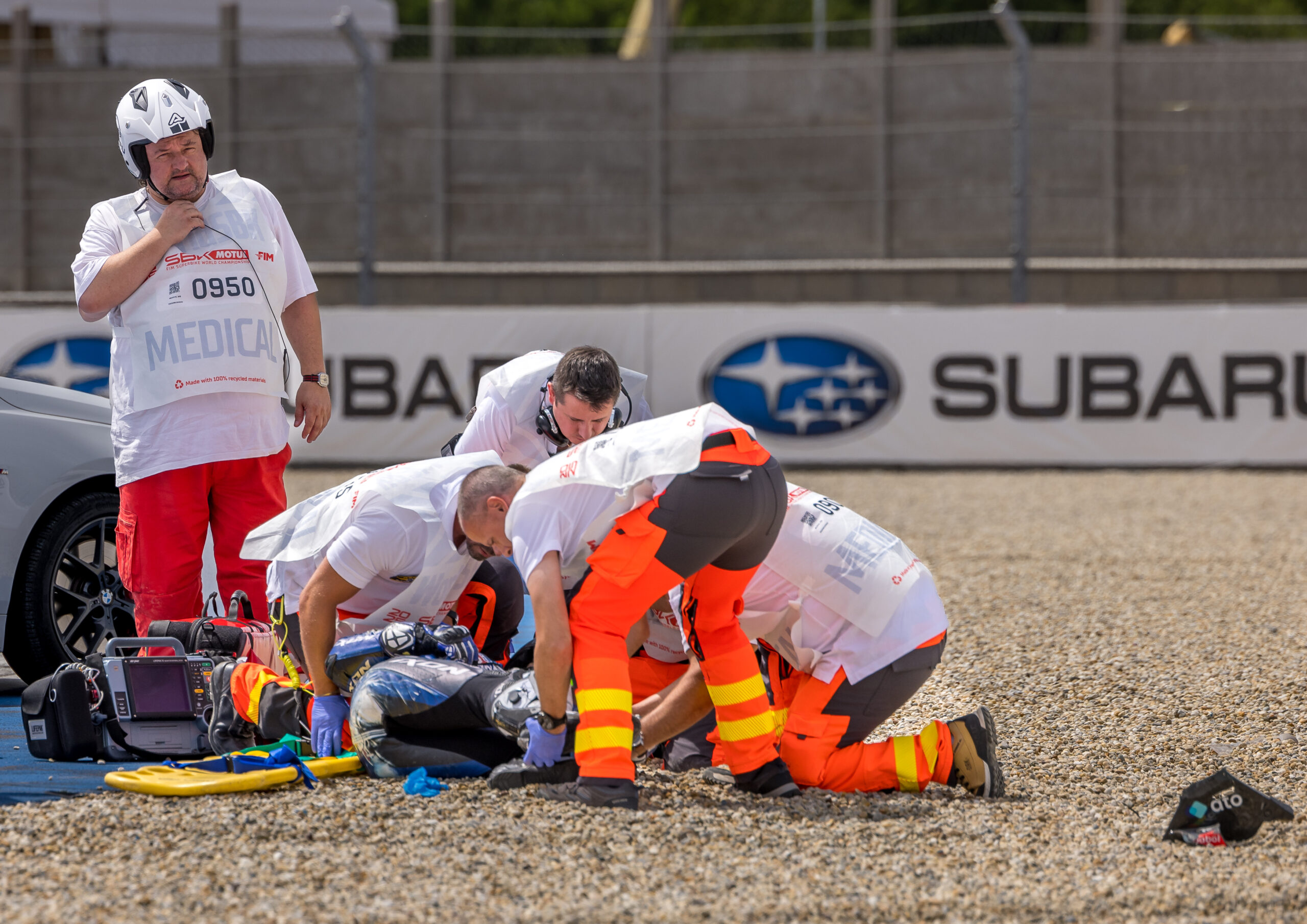 Accidentul lui Remy Gardner imediat dupa startul cursei1 din World SBK Hungarian Round