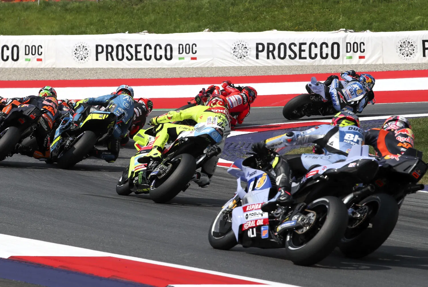Alex Marquez, la conducerea cursei, 2025 AustrianGP, Sprint - foto Milagro