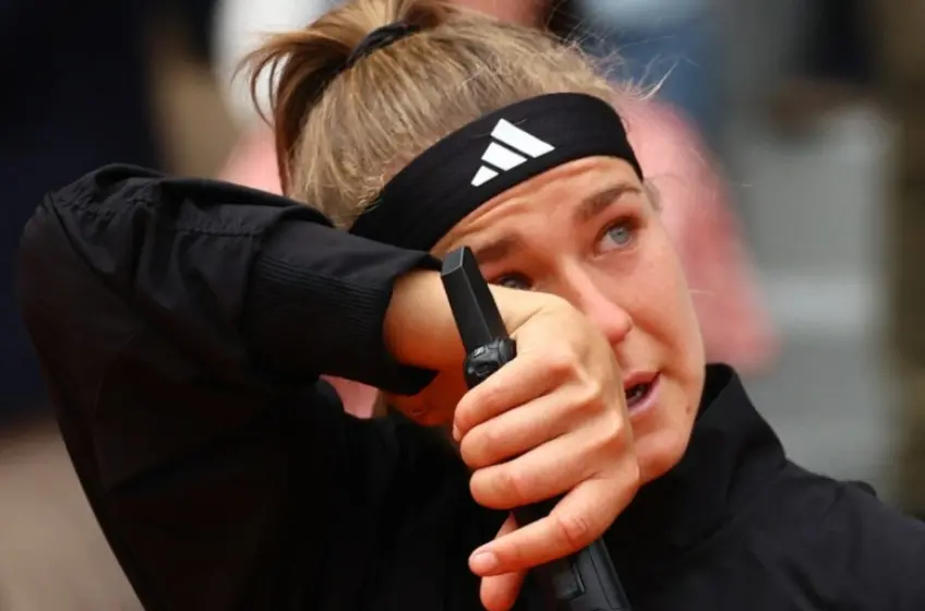 Karolina Muchova, plangand lla US Open, foto Tennis world USA
