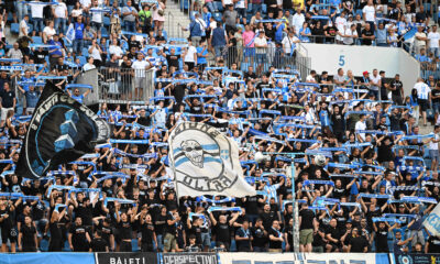 Suporterii Universitatii Craiova, isi incurajeaza favoritii pe Stadionul Ion Oblemenco din Craiova, © FOTO:Razvan Pasarica/SPORT PICTURES