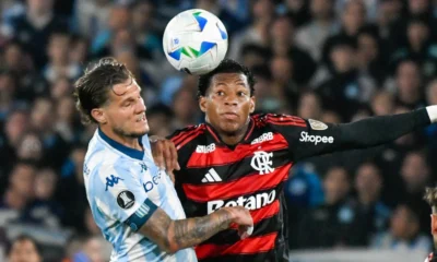 Bruno Zuculini (stanga) Racing Club si Gonzalo Plata (dreapta) Flamengo, Copa-Libertadores, FOTO: CalmoPhoto