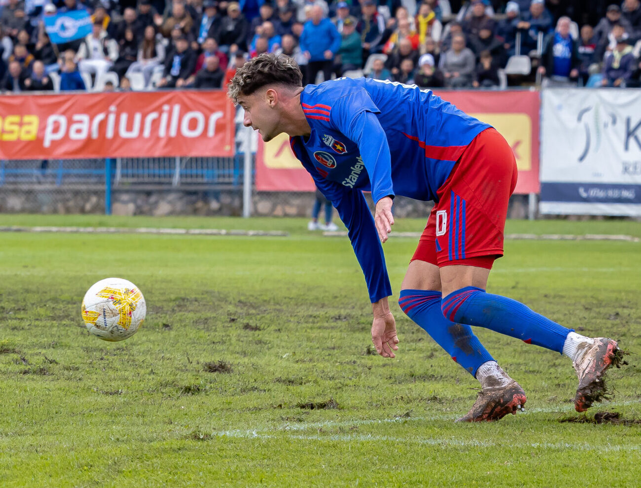 Nicolas Popescu de la CSA Steaua, in timpul unui meci de fotbal din Liga 2 Casa Pariurilor, FOTO: Emil-Sebastian Popescu/SportPulse
