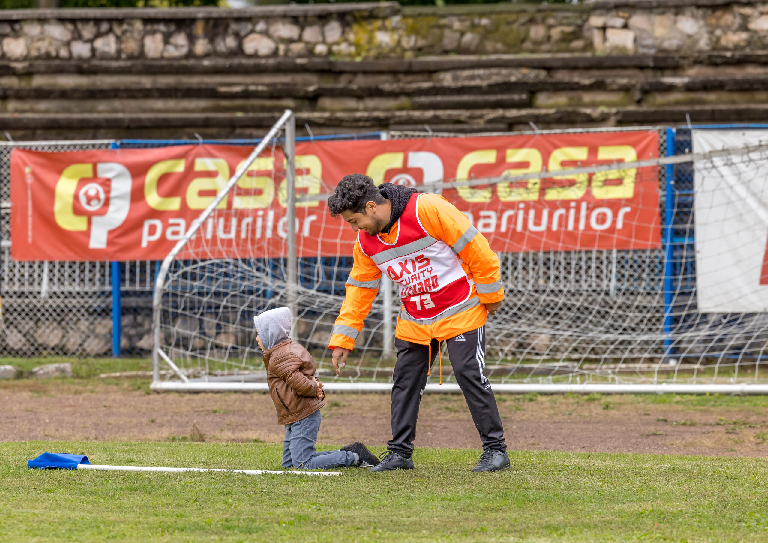 Rares Zamfir in momentul "arestarii" la finele meciului dintre Corvinul Hunedoara si CSA Steaua desfasurat pe Stadionul Corvinul 1921, Hunedoara, Romania, sambata 04 octombrie 2025 FOTO: Emil-Sebastian Popescu/SportPulse