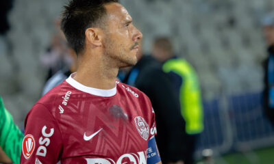 Mario Camora, capitanul lui CFR Cluj parasind dezamagit terenul, FOTO/Emil Sebastian Popescu/ESPphoto