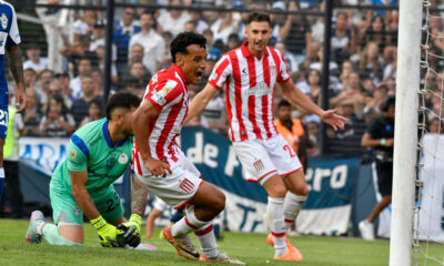 Tiago Palacios de la Estudiantes, dupa marcarea golului din semifinala Turneului Clausura dintre Gimnasia y Esgrima La Plata vs Estudiantes de La Plata, desfasurat pe Estadio Juan Carmelo Zerillo, La Plata, Argentina, FOTO: Fuente FACUNDO MORALES