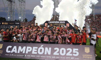 Estudiantes de La Plata, castigatoarea Trofeo de Campeones 2025, FOTO/Julio Martín Mancini