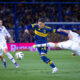 Miguel Merentiel de la Boca Juniors in duel cu fundasii celor de la Tigre, in meciul de fotbal din Clausura etapa 16, Club Atletico Boca Juniors si Club Atletico Tigre desfasurat pe Stadionul La Bombonera, Buenos Aires, Argentina, duminica 16 nov 2025 FOTO: Emil-Sebastian Popescu/SportPulse