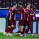 Adrian Paun de la CFR celebrand golul alaturi de coechipierii FOTO/ Horvath Tamas/SportPulse