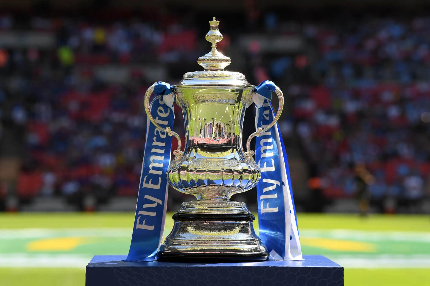 FA Cup trophy, FOTO/IMAGO