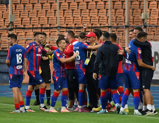 Jucatorii lui Fc Bihor Oradea, celebrand golul, FOTO/PrimaSport