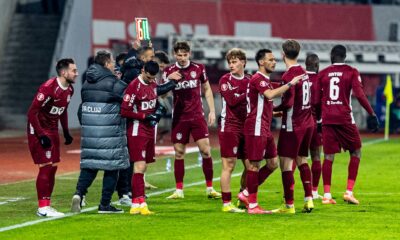Jucatorii lui CFR Cluj celebrand golul marcat de Lorenzo Biliboc, in partida Hermannstad vs CFR Cluj, FOTO/Horvath Tamas/SportPulse