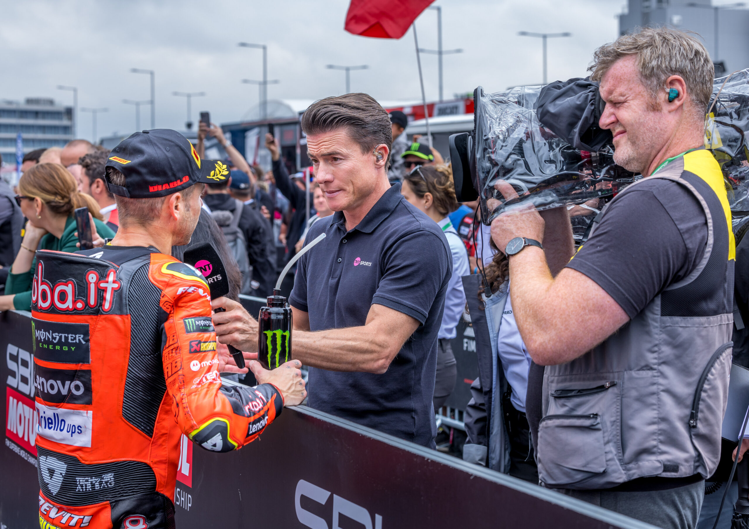 Alvaro Bautista, in timpul interviului dupa podiumul de premiere a cursei de WorldSBK,etapa din Ungaria, Balaton Park Circuit, FOTO/Emil Sebastian Popescu/SportPulse