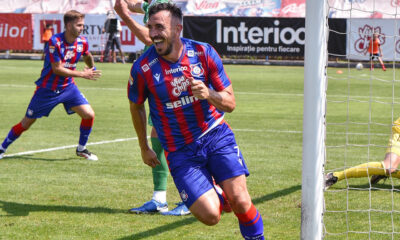 Ioan Hora de la FC Bihor, celebrand golul, FOTO:Facebook