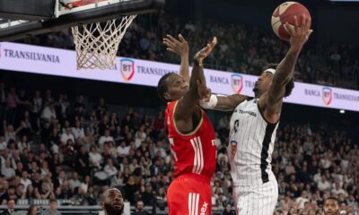 Guzman de la U-BT Cluj marcand un cos de doua puncte in partida dintre UBT CLuj vs Steau Rosie Belgrad, FOTO/ Ciprian Daniel Pop/SportPulse