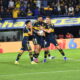 Milton Gimenez celebrand golul marcat alaturi de coechipierii lui, FOTO/ Julio Mancini/ SportPulse