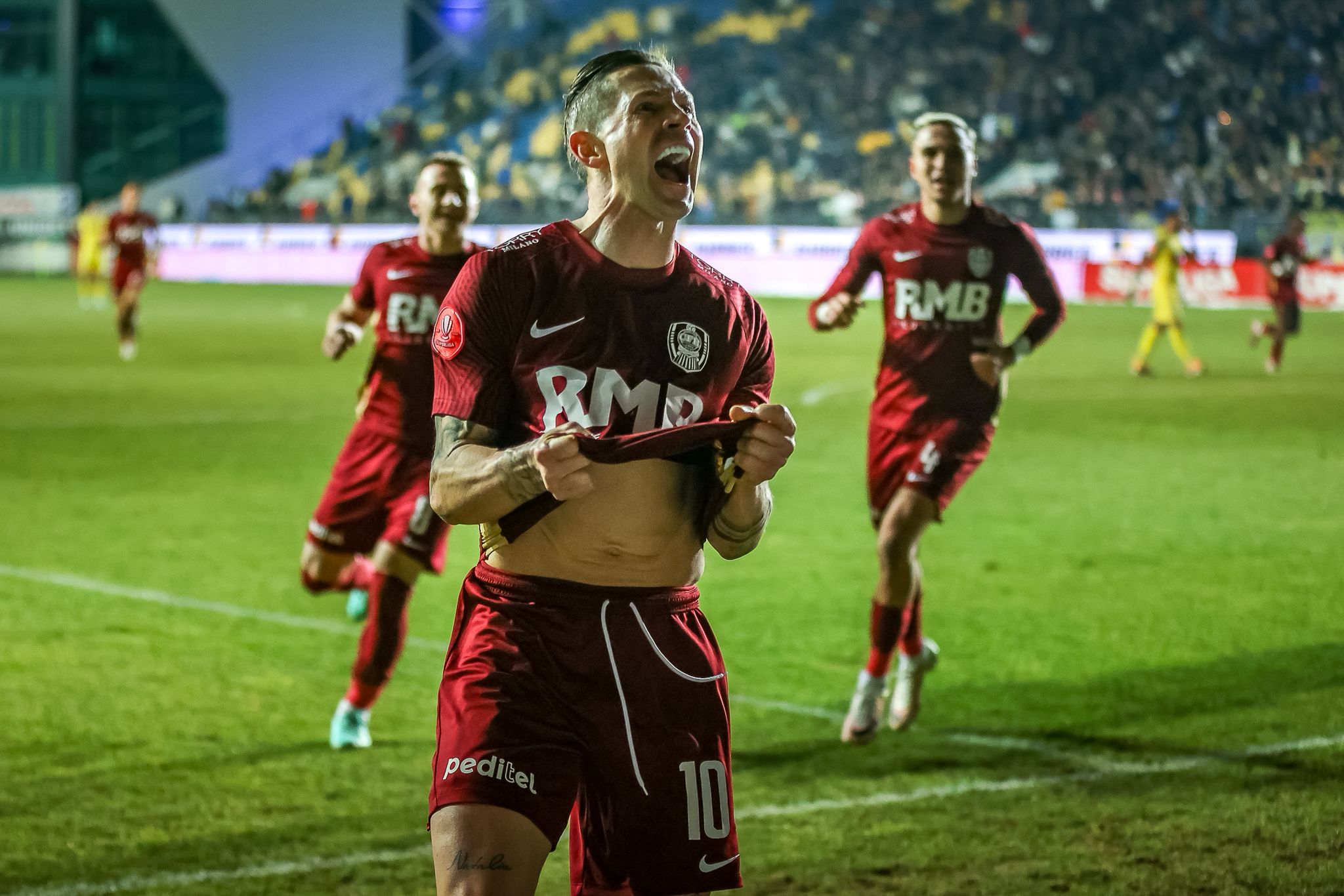 Ciprian Deac după marcarea unui gol FOTO Horvath Tamas/SportPulse