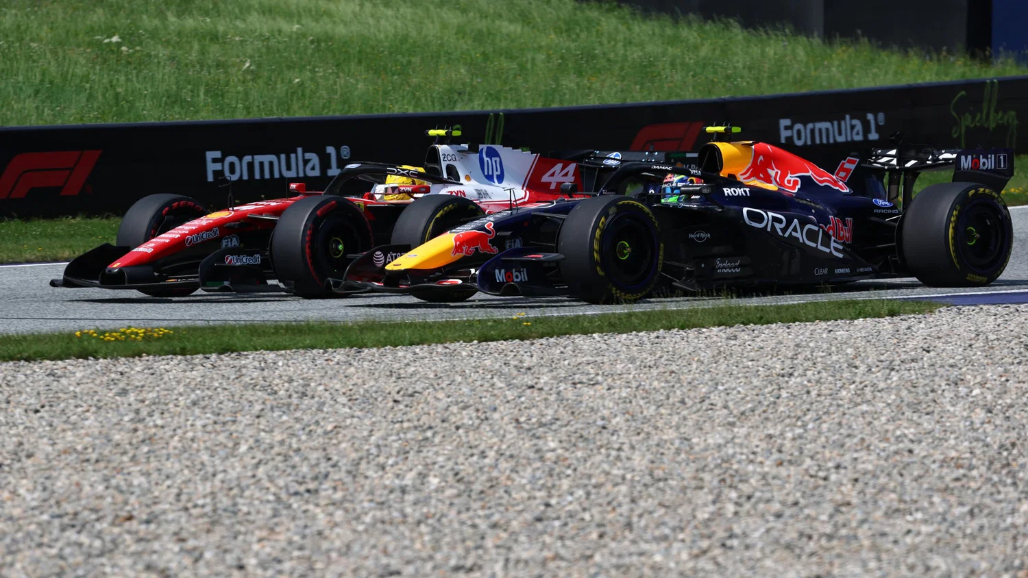 Hajdar roata la roata cu eroul F1 Lewis Hamilton, FOTO: ClamoPhoto