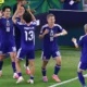 Jucatorii japonezi celebrand golul marcat, FOTO: IMAGO