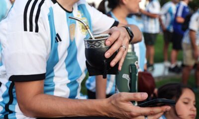 Suporter argentinian care bea mate. FOTO: Instagram