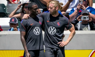Tim Welsh, stanga si Tim Ream in timpul unesi sesiuni de antrenament inaintea debutului la Cupa Mondiala 2026, FOTO/ AFA