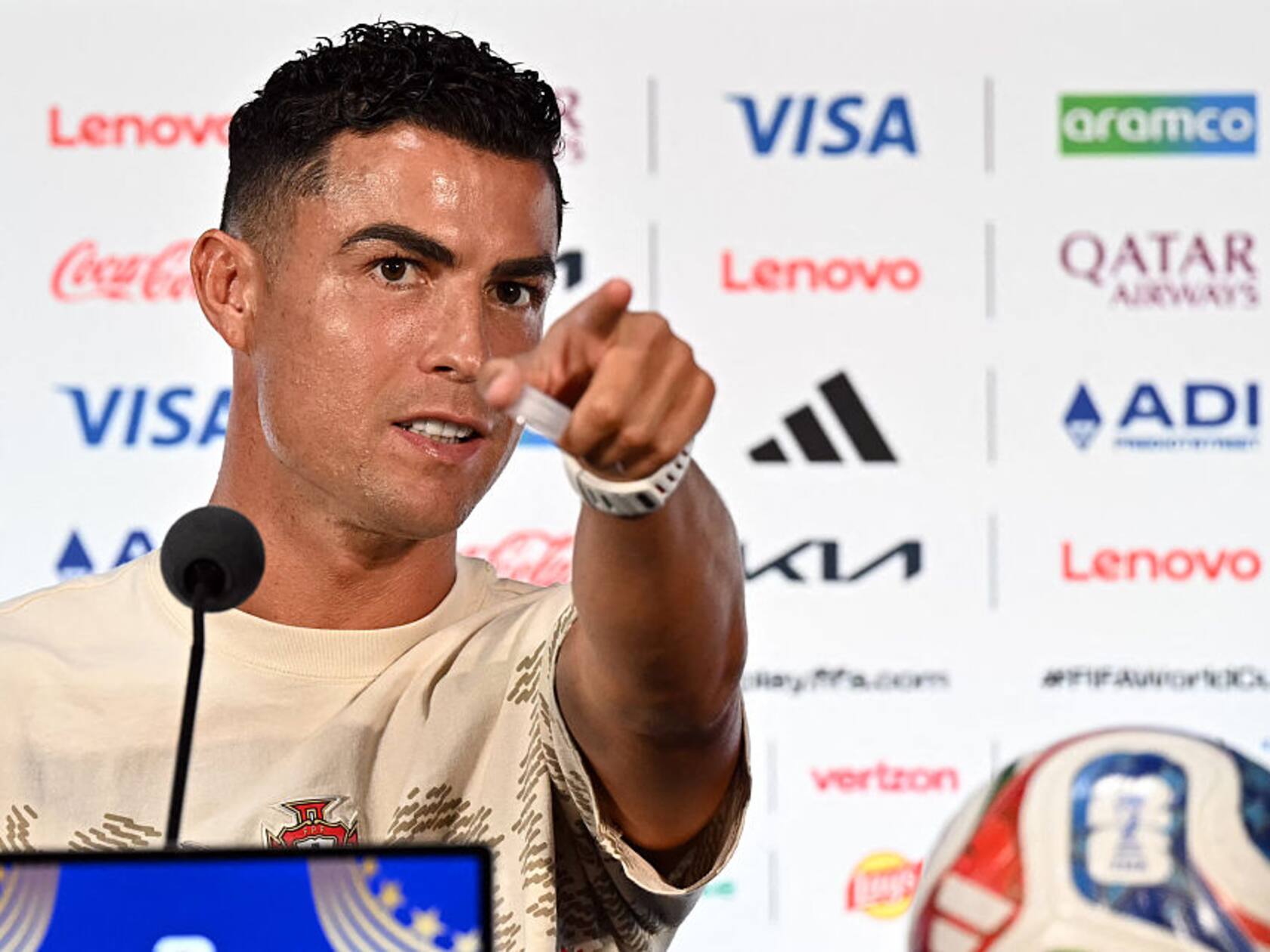 Cristiano Ronaldo la conferinta de presa premergatoare partidei cu Spania, FOTO:IMAGO