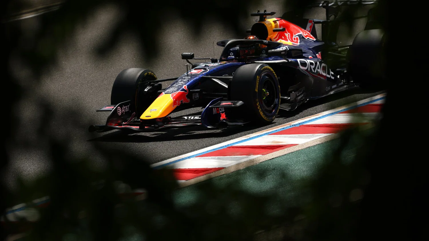 Max Verstappen al doilea cel mai rapid pilot in FP1, FOTO: XPB Images