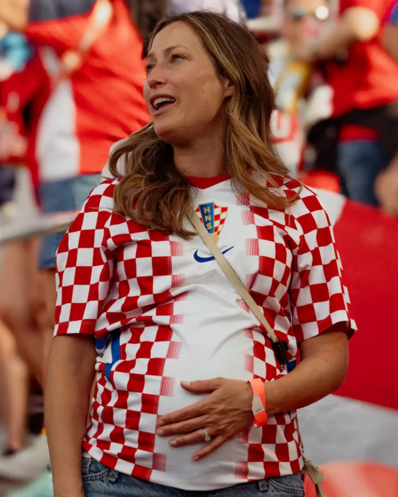 Suporterita croata, FOTO:Justin Knight: Urban Pitch