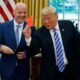 Trump si Infantino, FOTO:AP
