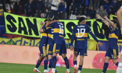 Ascacíbar celebrand alaturi de colegii lui, FOTO/ Julio Mancini/SportPulse