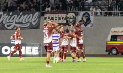 Jucatorii celor de la Rapid Bucuresti celebrand golul victoriei marcat de Vladan Bubanja in partida din Cupa Romaniei dintre Poli Timisoara vs Rapid Bucuresti, Stadion Municipal, Sibiu, FOTO Andrei Apolzan/SportPulse