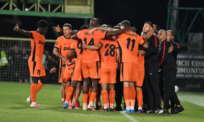 Bucurie ros albastra cu Joao Paulo Moreira Fernandes, Ronny Joel Andre Labonne, Paul Arnold Garita, Joyskim Aurélien Dawa Tchakonte, Aymen Abdelkrim Boutoutaou, David Raul Miculescu si Lucian Filip in meciul dintre FC Arges si FCSB, contand pentru Cupa Romaniei Betano, desfasurat pe Stadionul Orasenesc din Mioveni, miercuri 2 septembrie 2026. © FOTO:Razvan Pasarica/SPORT PICTURES