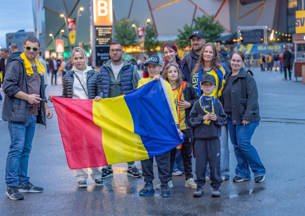 Suporteri romani inaintea partidei dintre Suedia vs Romania din UEFA Nations League, disputata pe Strawberry Arena, Solna, Suedia © FOTO:Emil Sebastian Popescu/ESPphoto