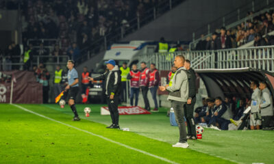 Daniel Pancu antrenor Rapid și Florn Maxim antrenor Corvinul în timpul partidei din etapa a 12-a a SuperLigii României, dintre Rapid București și Corvinul Hunedoara, disputată pe Stadionul „Giulești” din București, România, 17 octombrie 2026. ©FOTO / Raul Marica / SportPulse